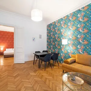 Josef's I Urban Classic I 01 Vienna